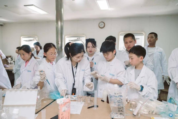 探索久久久久久穴的神秘世界，历史、文化与现代意义