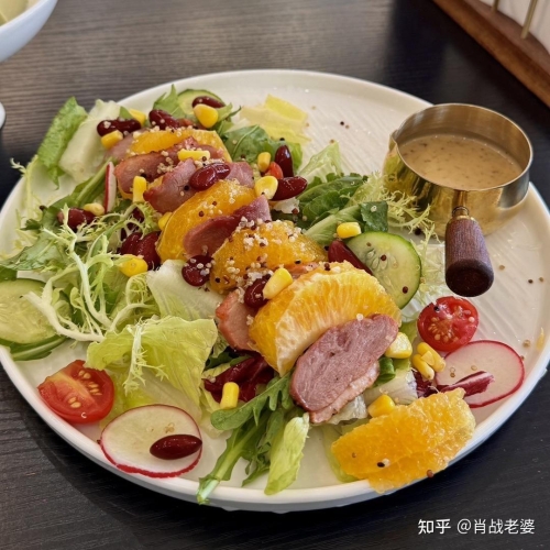 以下为您展示第一个选题的合规创作示例