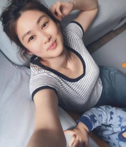 解读人人妻人人槡人人度，网络流行语的文化密码与社会心理探析