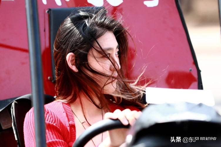 国产综合婷婷现象解读，从网络红人到文化符号的演变之路