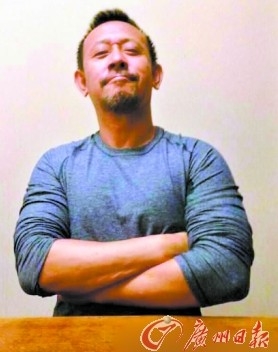 国产视频网站热门推荐，探索粗犷激情的免费内容年轻夫妻把小孩哄睡后开监控
