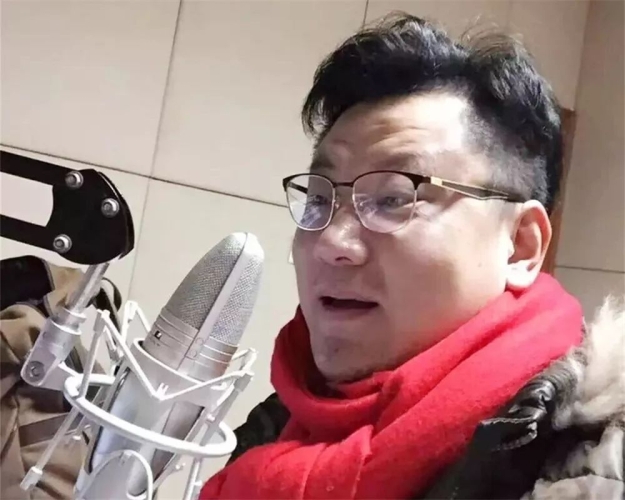 婷婷五月，老熟女的开心故事