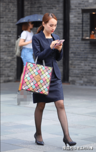 av制服丝袜无码一区二区，时尚与诱惑的完美结合