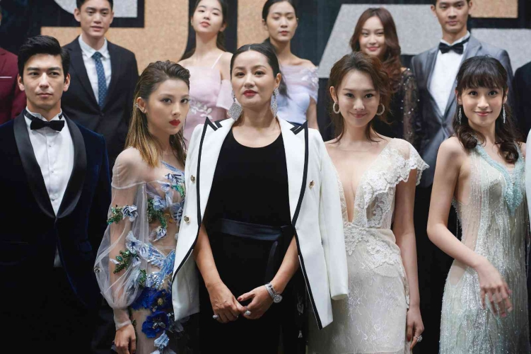 久久免费少妇高潮精品99角色设定与文章内容