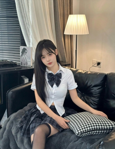 制服丝袜中文字幕，丝袜专区