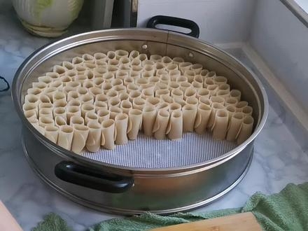 人人超级碰窝窝窝窝，新闻资讯网站上的角色设定